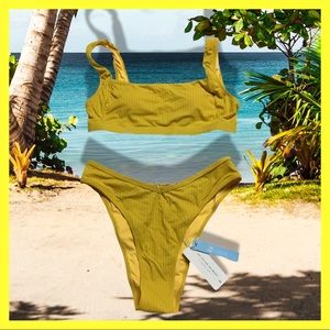 Cupshe Two Piece BIKINI size small NEW BEACH SUMMER SPRING VACAY CRUISE